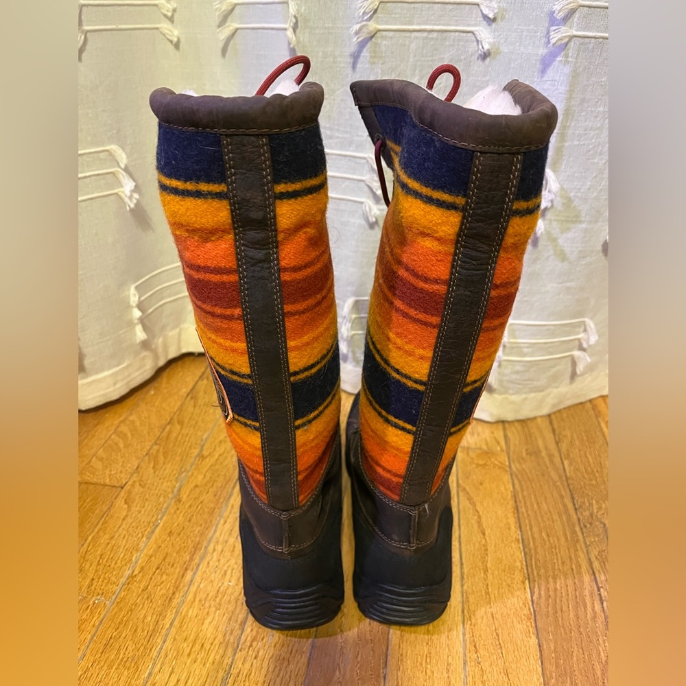 UGG Pendleton Ltd. Edition Adirondack Grand Canyon Boots, Tall 9, NWB Orig $350 - Picture 4 of 14